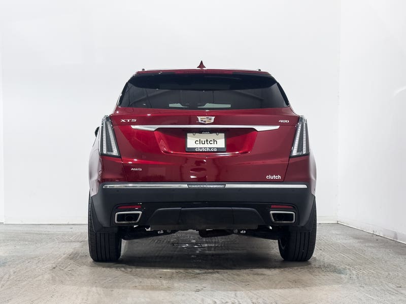 Vehicle photo 4