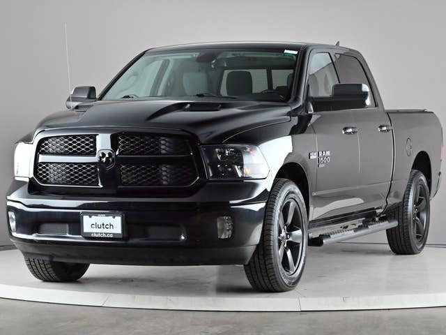 Ram 1500 Classic SLT Crew Cab 6 1/3 ft 4x4