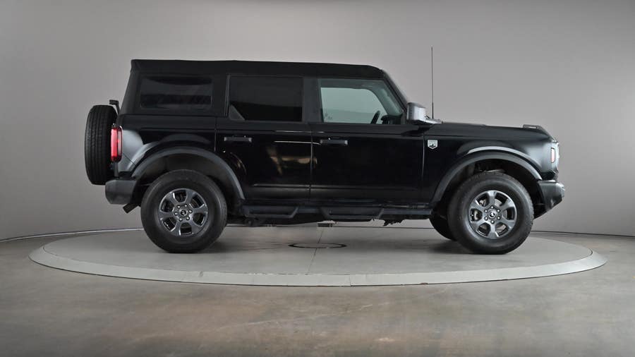 Vehicle photo 4