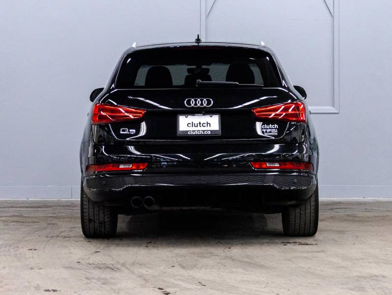 Vehicle photo 4