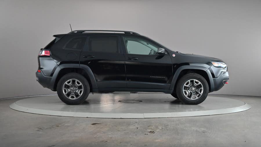 Vehicle photo 3