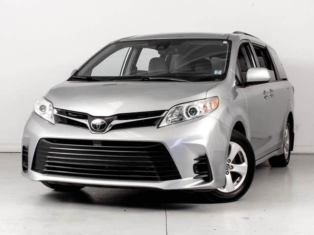 Toyota Sienna LE