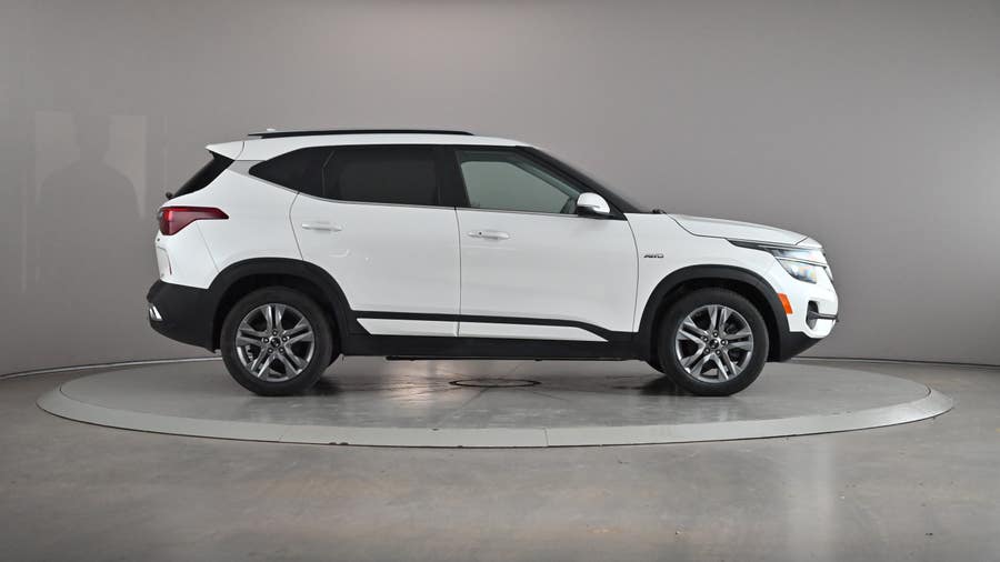 Vehicle photo 4