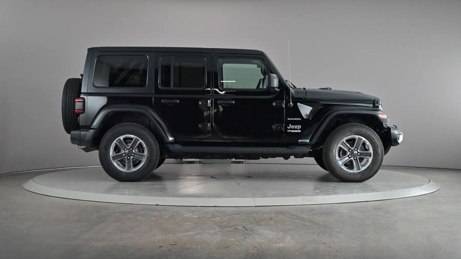Vehicle photo 4