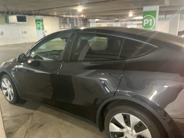 Tesla Model Y RWD