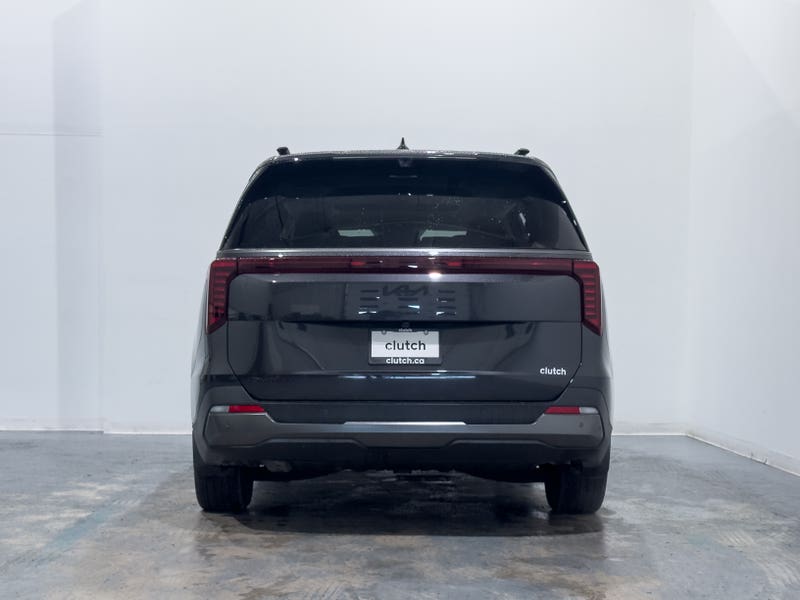 Vehicle photo 4