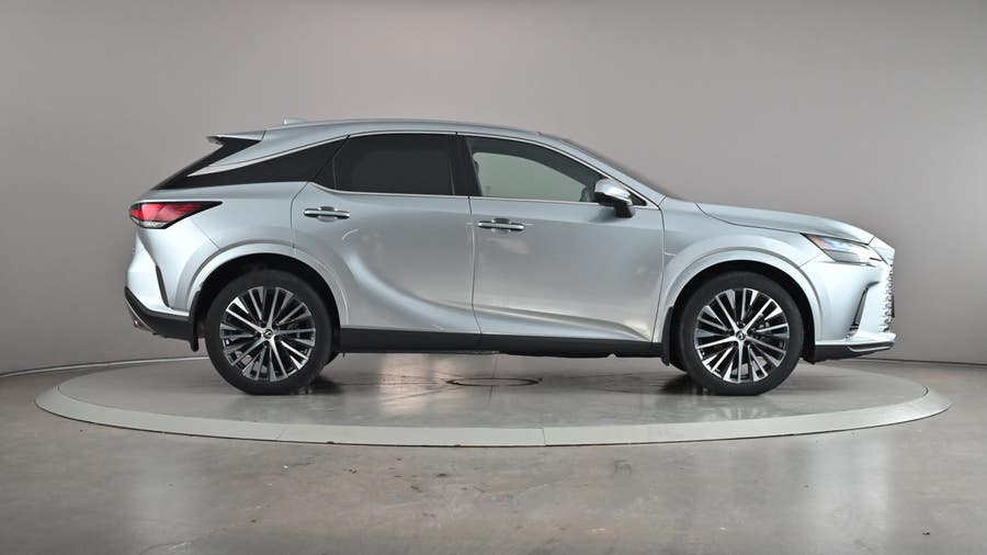 Vehicle photo 4