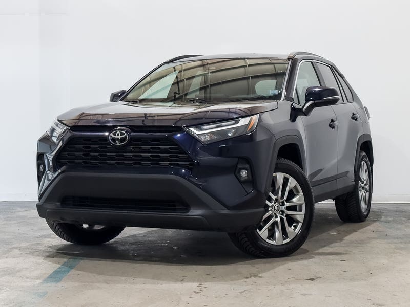 Vehicle photo 1