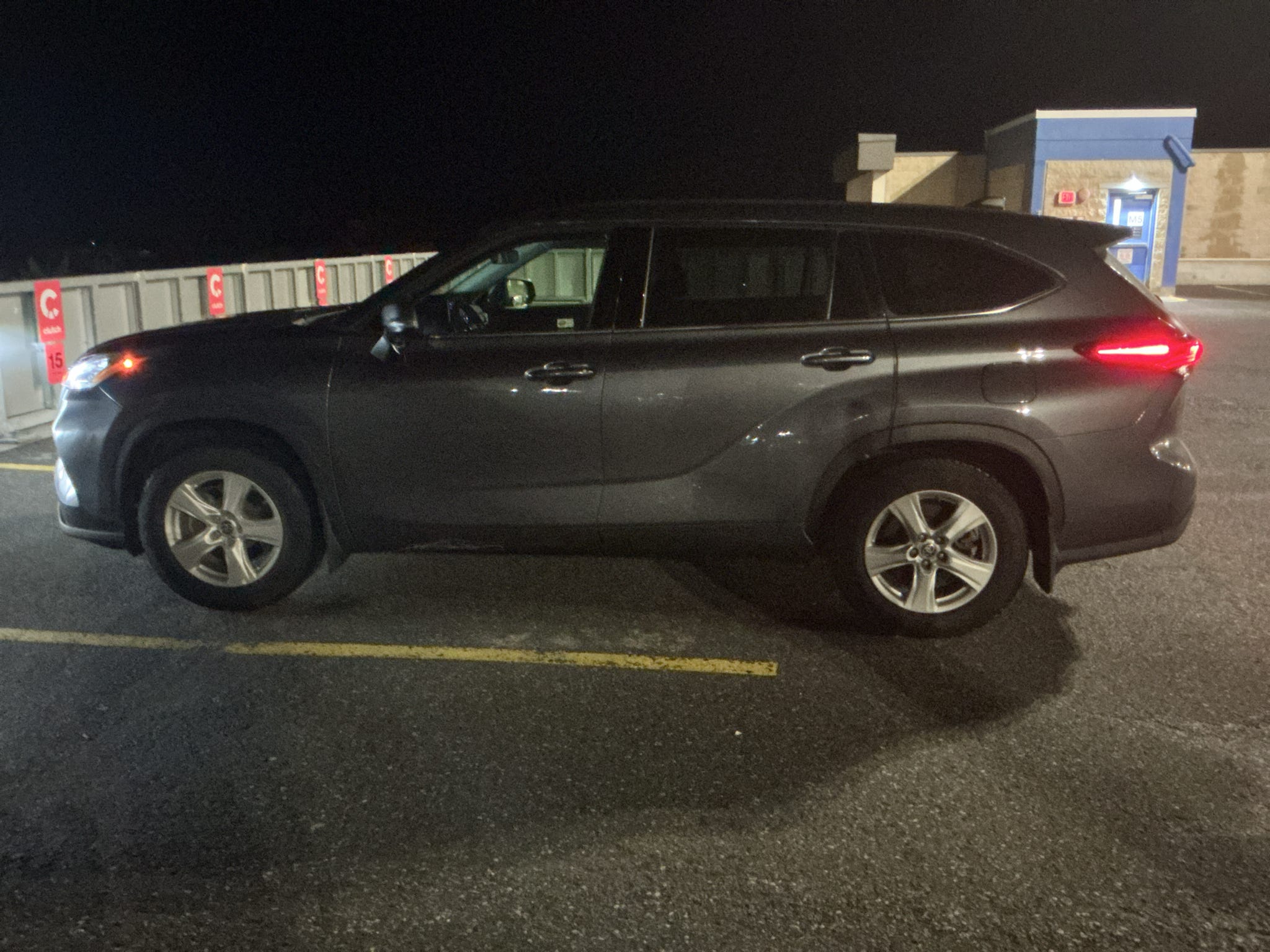 2020 Toyota Highlander LE AWD