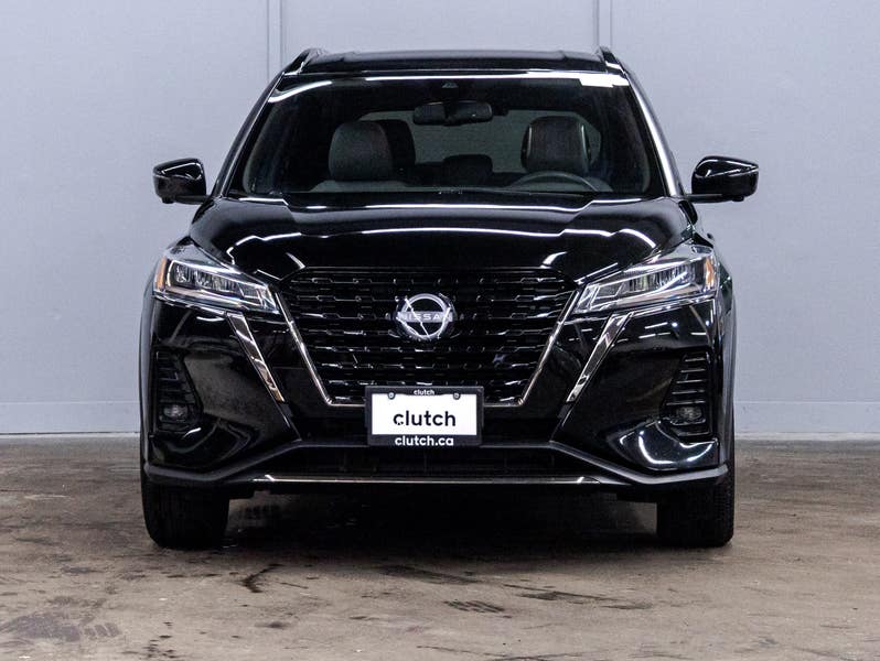 Vehicle photo 2