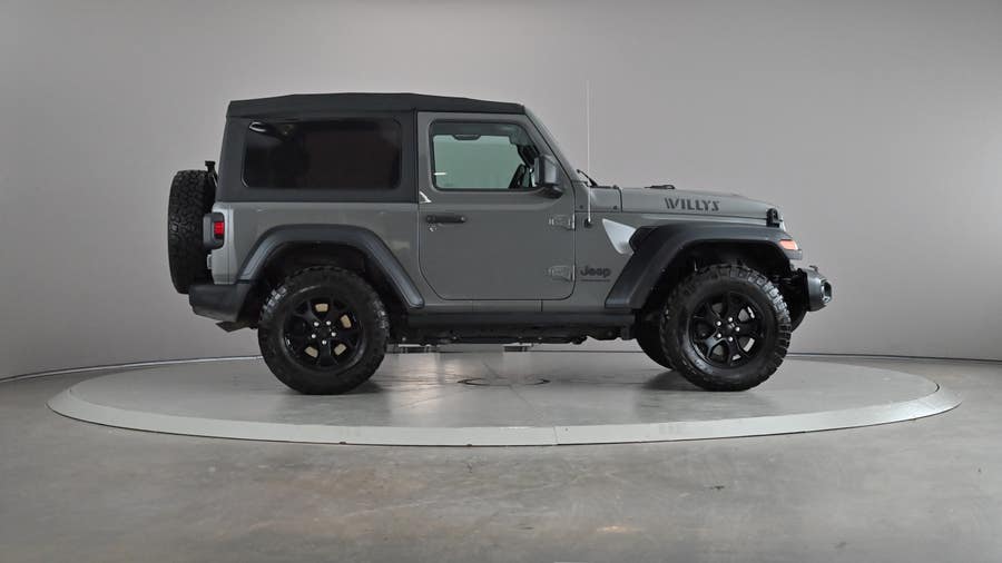 Vehicle photo 4