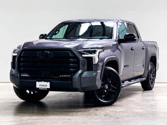 Toyota Tundra Limited CrewMax 5 1/2 ft 4x4