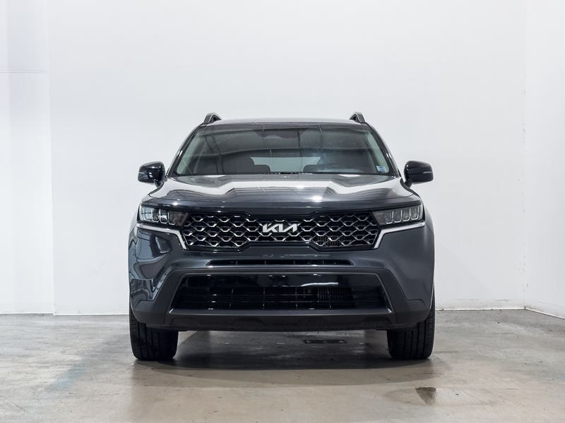 Vehicle photo 2