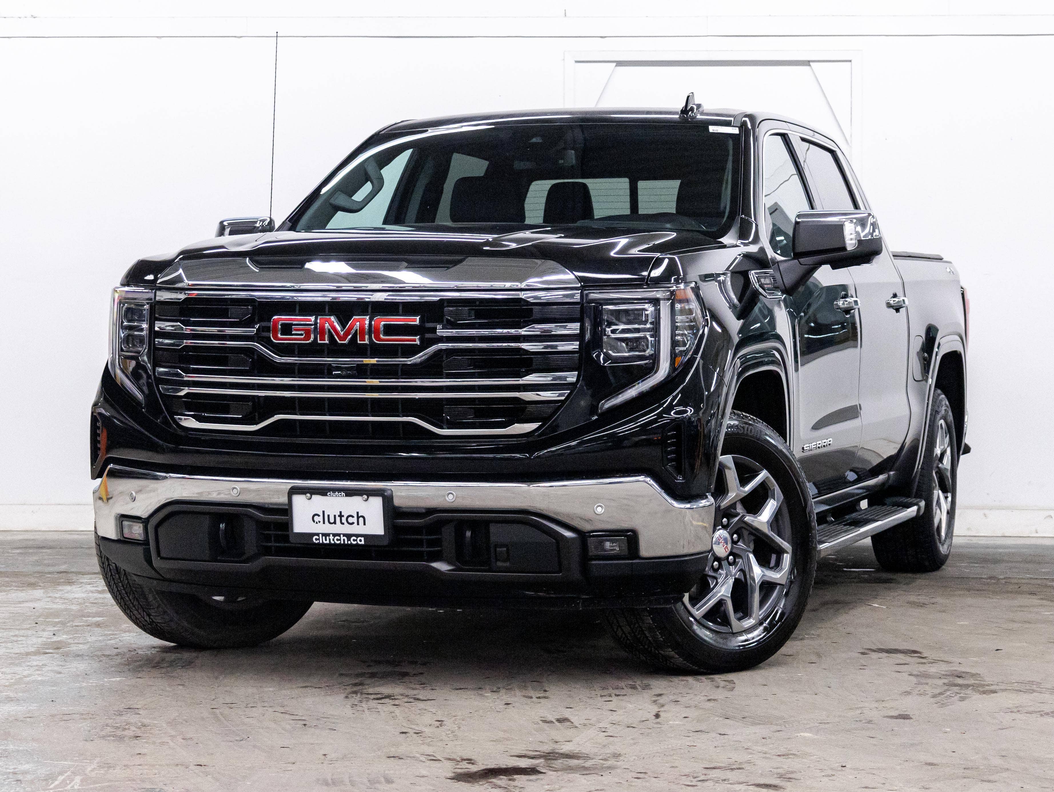 2022 GMC Sierra 1500 SLT Crew Cab 4WD