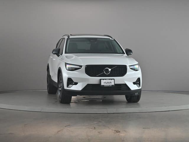 2023 Volvo XC40