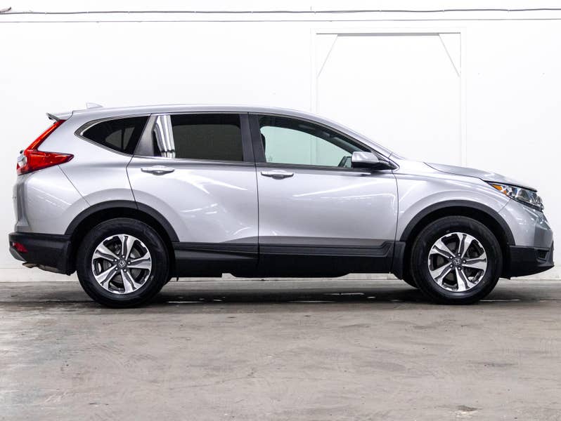 Vehicle photo 3