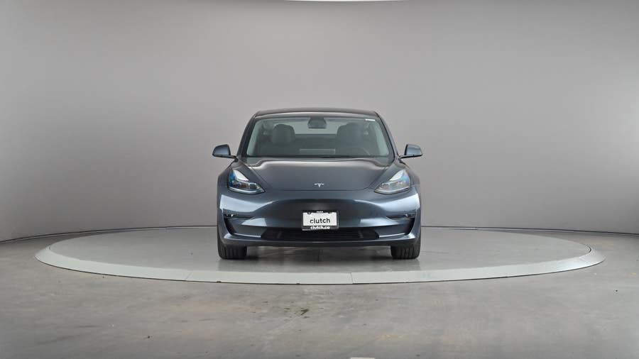 Vehicle photo 3