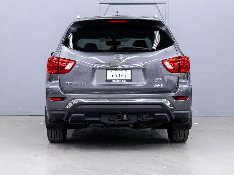 Vehicle photo 4