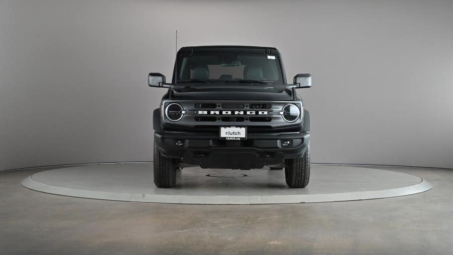 Vehicle photo 3