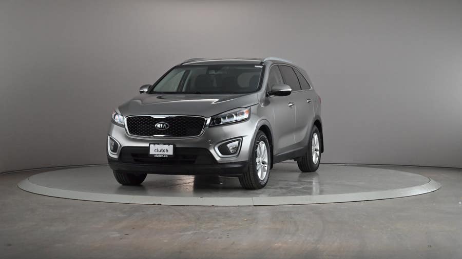 Vehicle photo 2