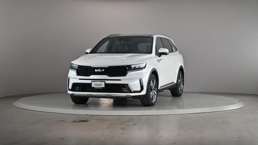Vehicle photo 2