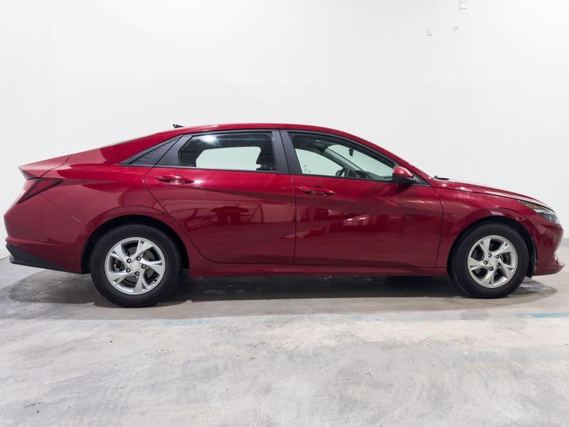 Vehicle photo 3