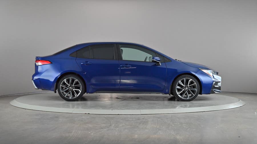 Vehicle photo 4