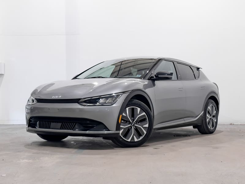 Vehicle photo 1