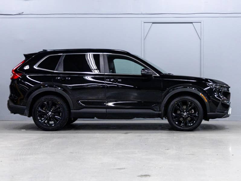 Vehicle photo 3