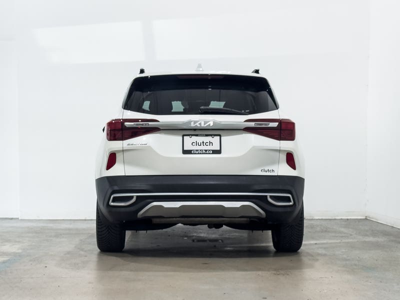 Vehicle photo 4