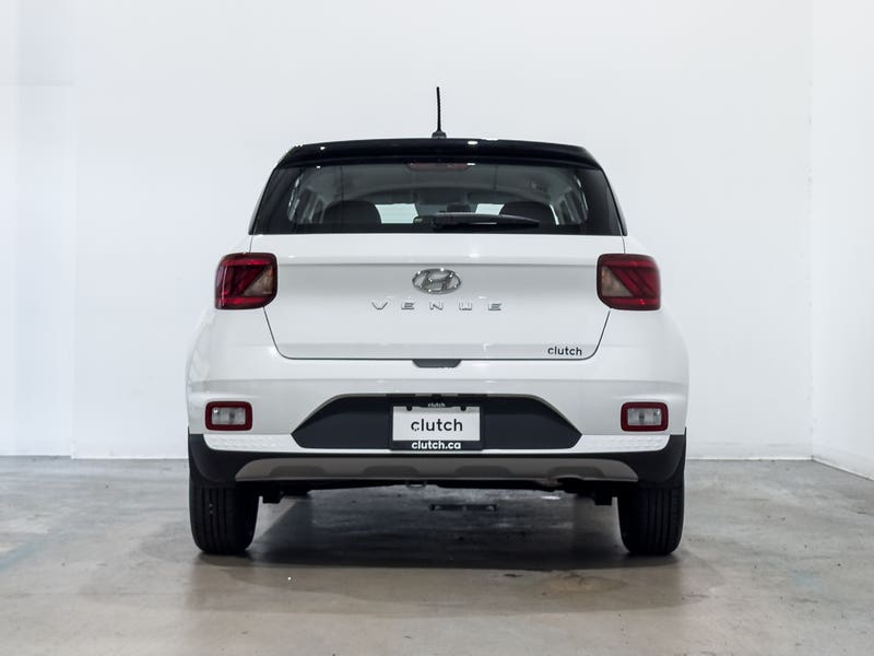 Vehicle photo 4