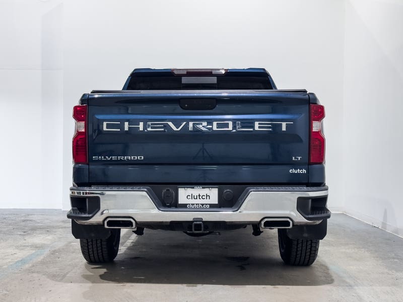 Vehicle photo 4