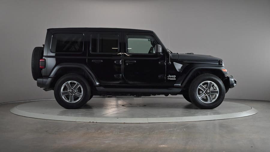 Vehicle photo 4