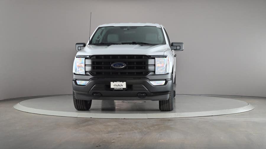 Vehicle photo 3