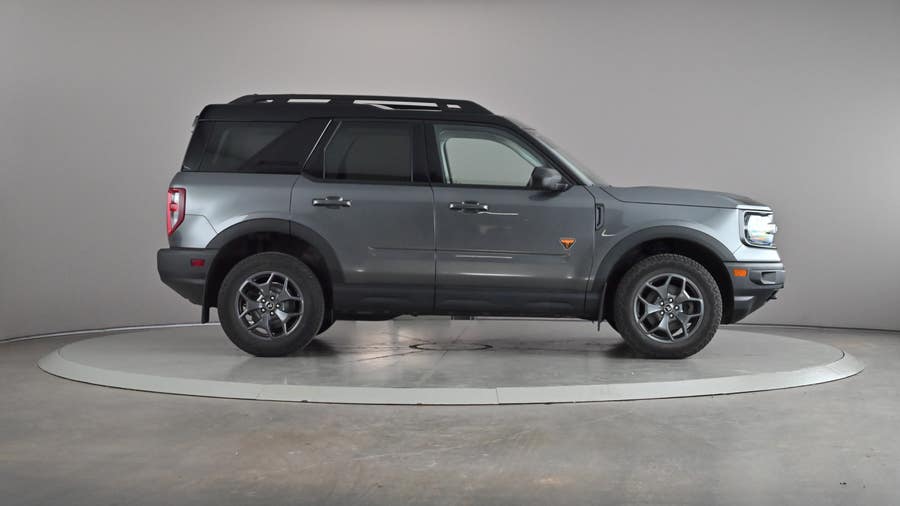 Vehicle photo 4