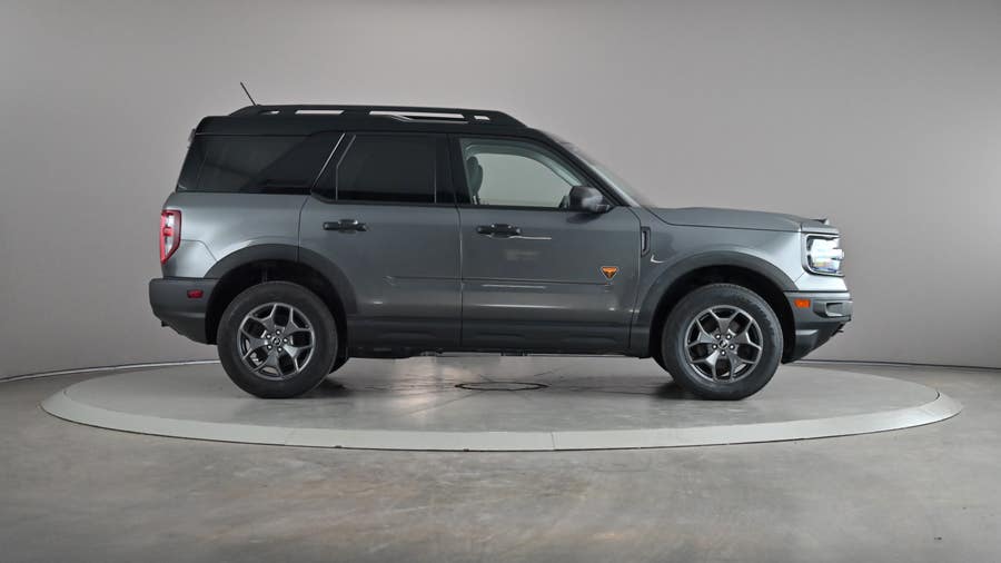 Vehicle photo 4