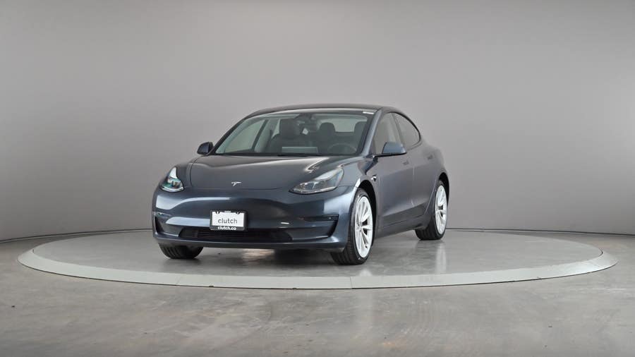 Vehicle photo 2