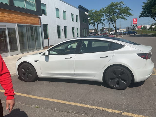 Tesla Model 3 RWD