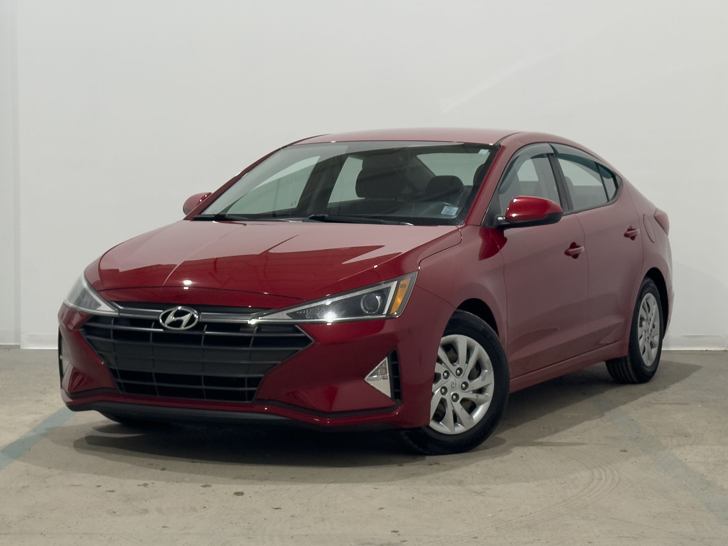 2020 Hyundai Elantra Essential FWD