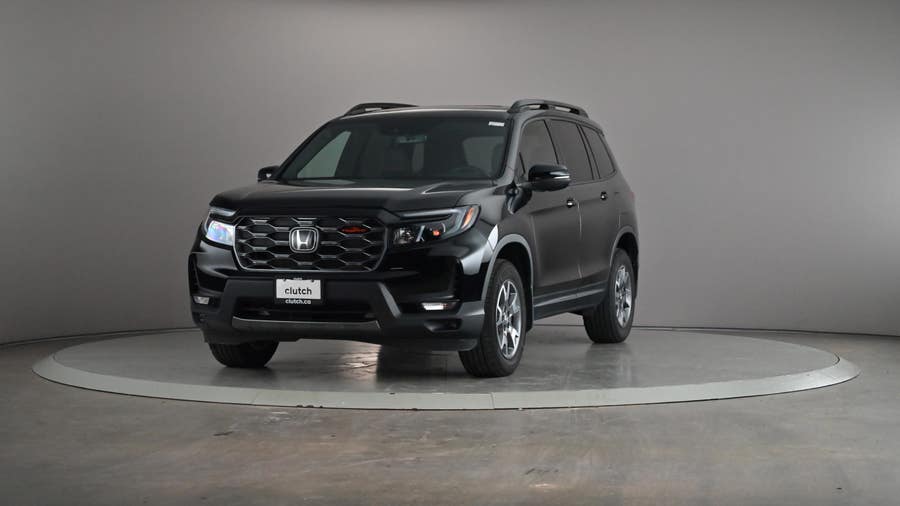 Vehicle photo 2