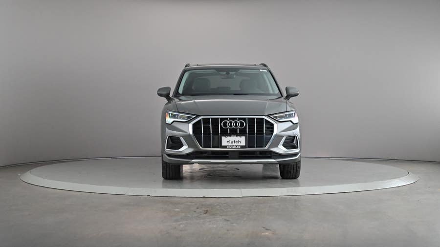 Vehicle photo 3