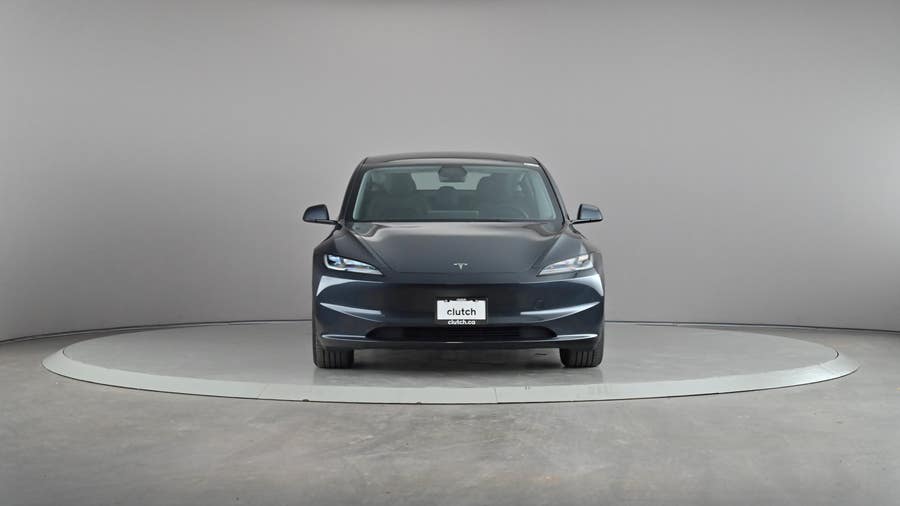Vehicle photo 3