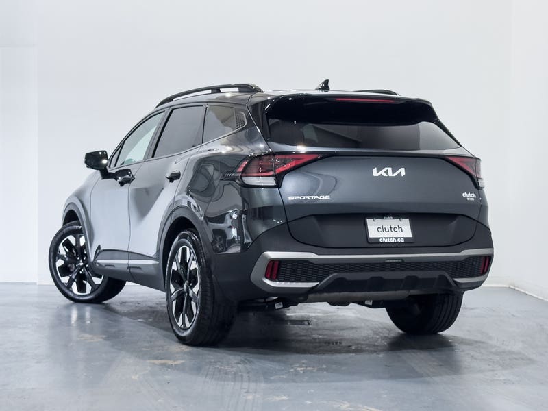 Vehicle photo 4