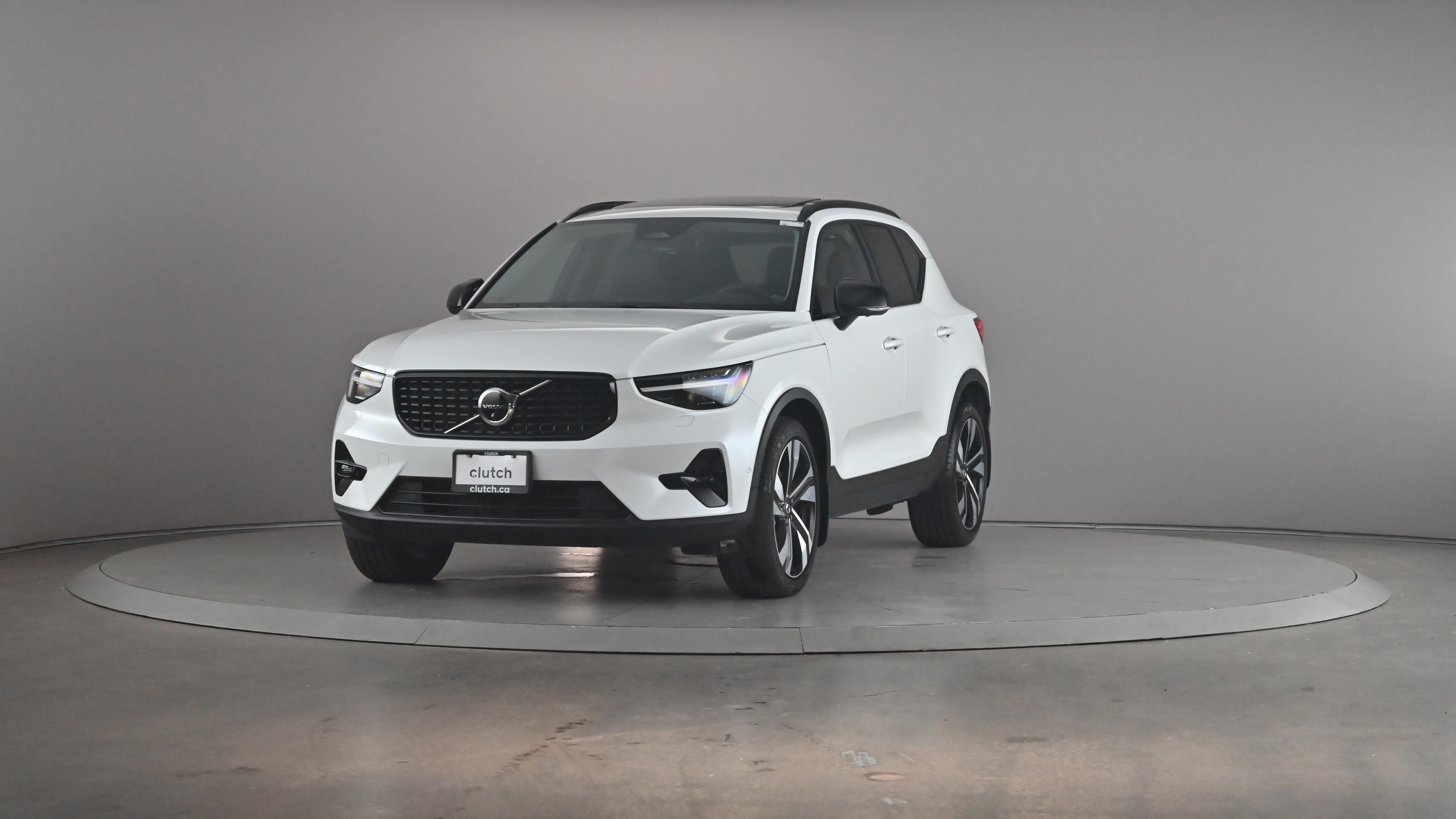 2023 Volvo XC40