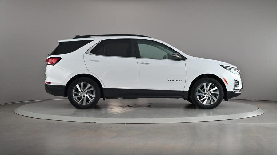 Vehicle photo 4