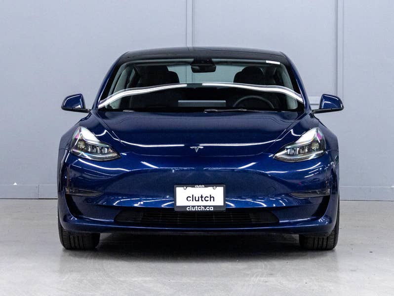 Vehicle photo 2