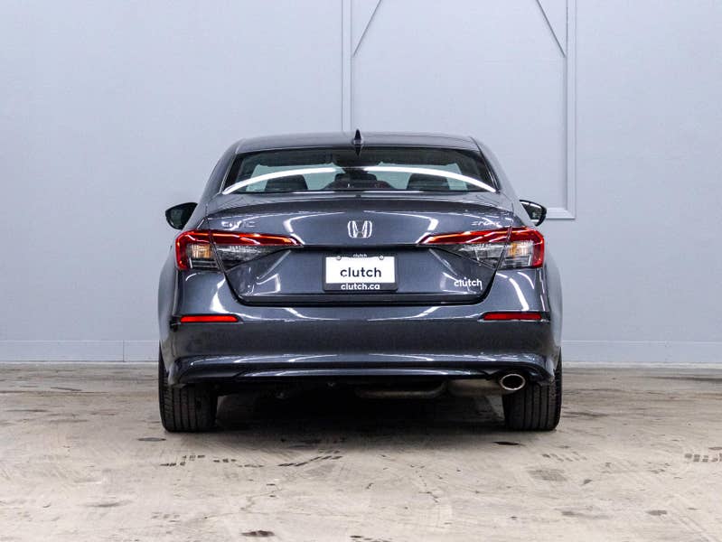 Vehicle photo 4