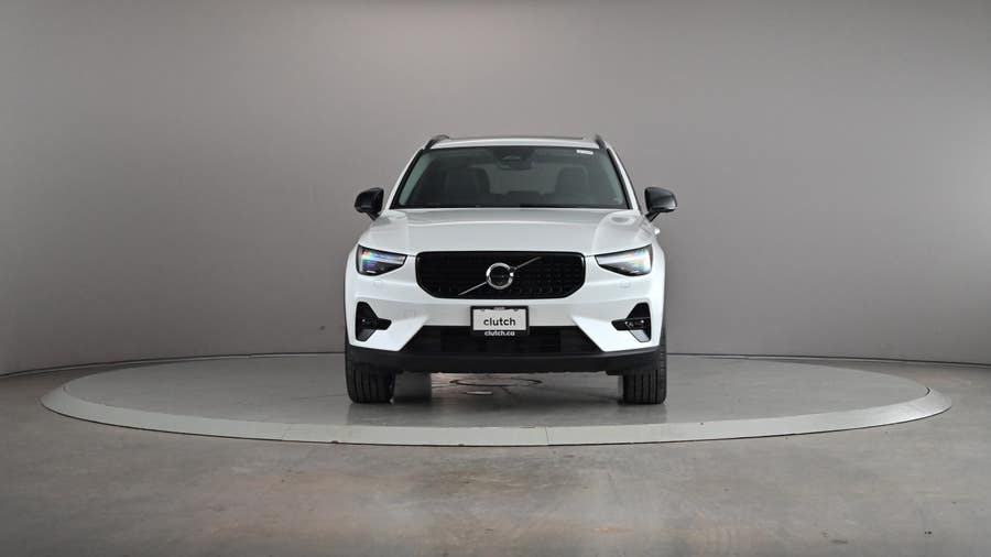 Vehicle photo 3