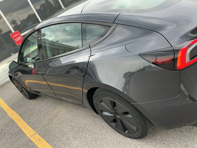 Tesla Model 3 RWD