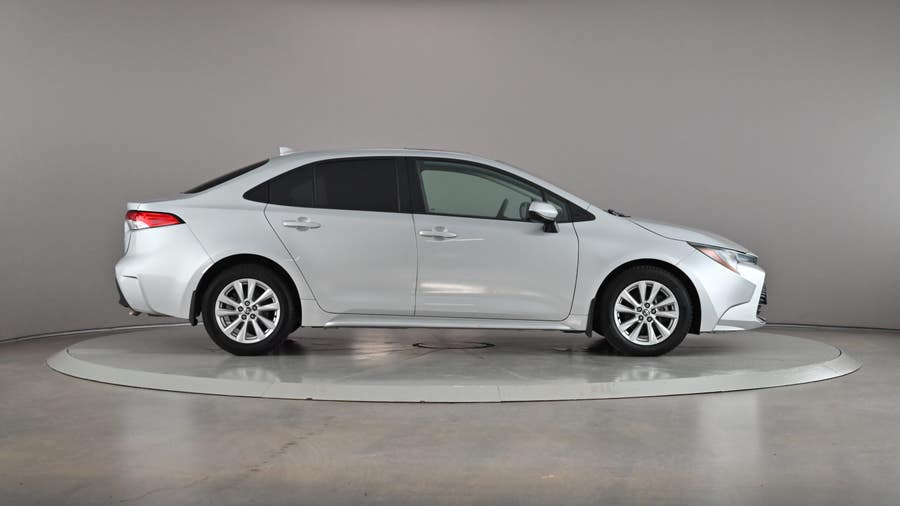 Vehicle photo 4